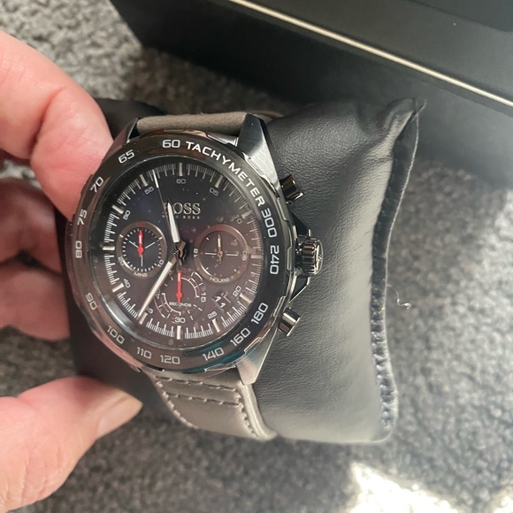 Hugo Boss watch - Picture 3 of 7